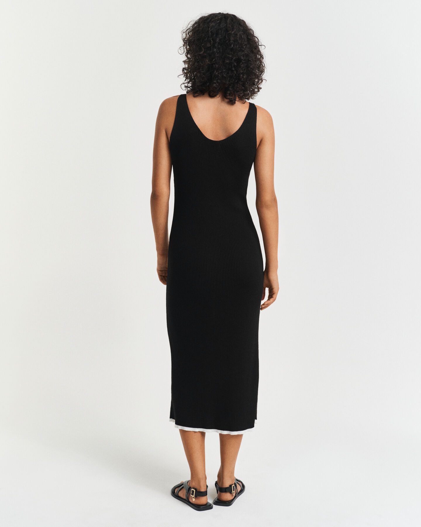 Vestido de al&ccedil;as em malha canelada