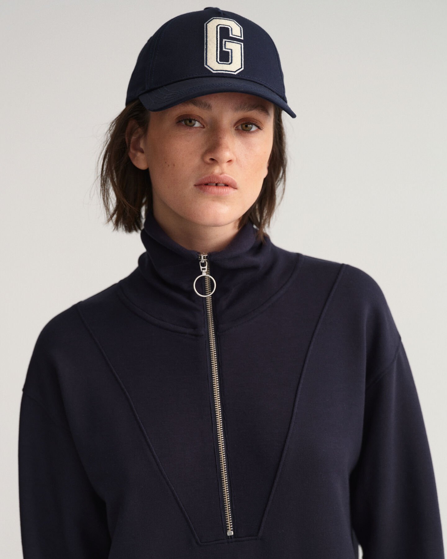 Vestido desportivo com meio fecho