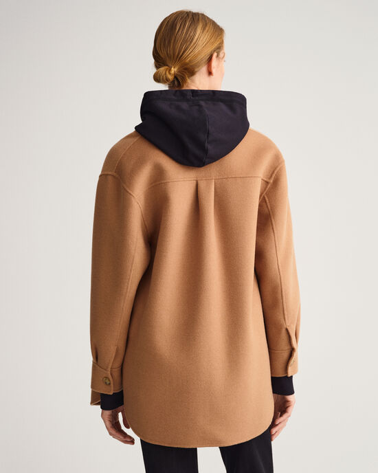 Casaco-camisa cosido à mão