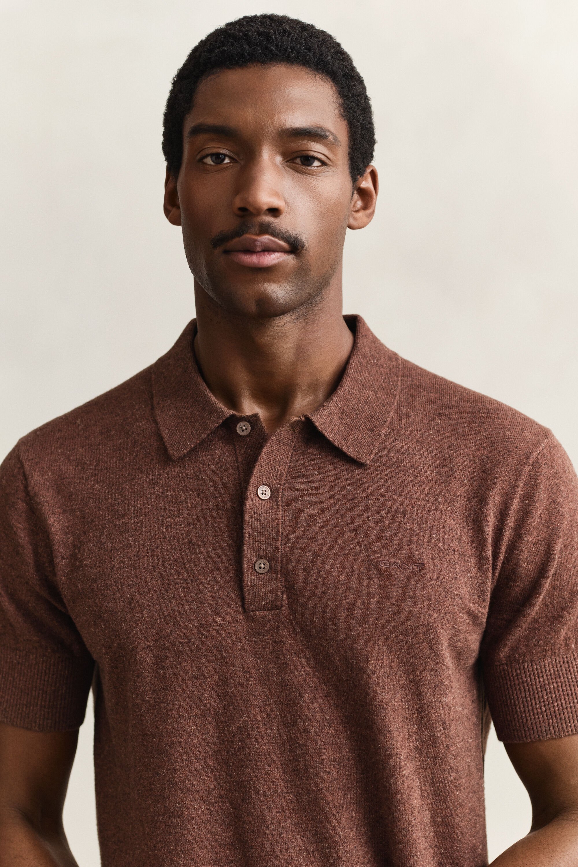 Camisola de malha estilo polo com manga curta em algodão com mistura de fios