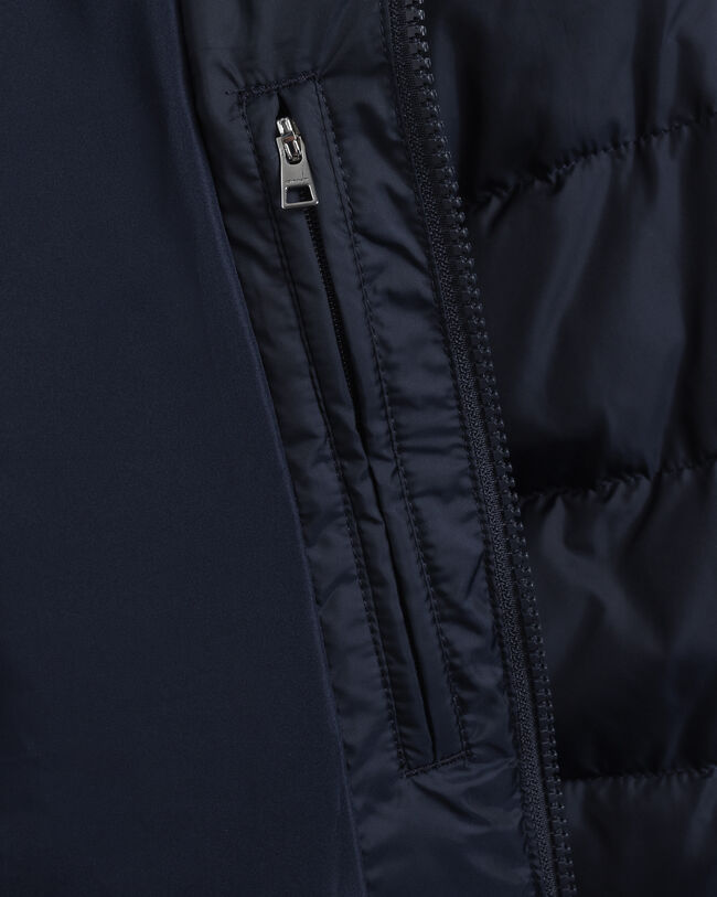 Blus&atilde;o acolchoado leve Teens