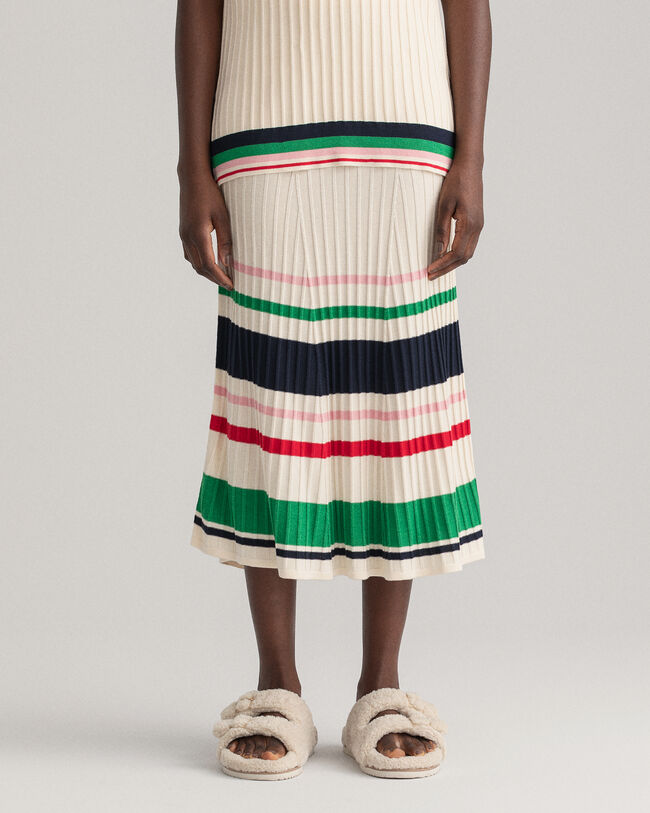 Saia de malha canelada &agrave;s riscas