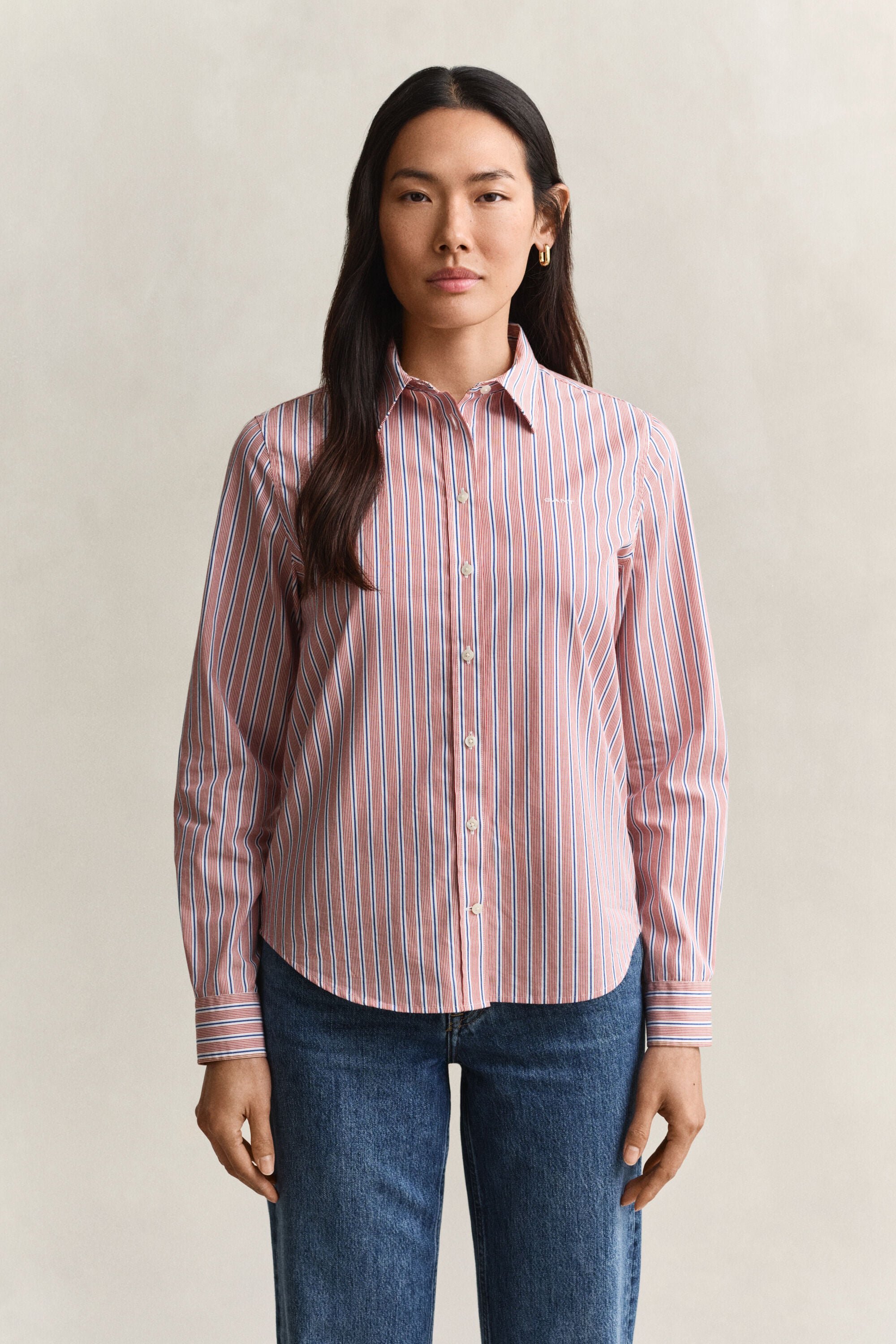 Camisa em popelina às riscas clássica regular fit