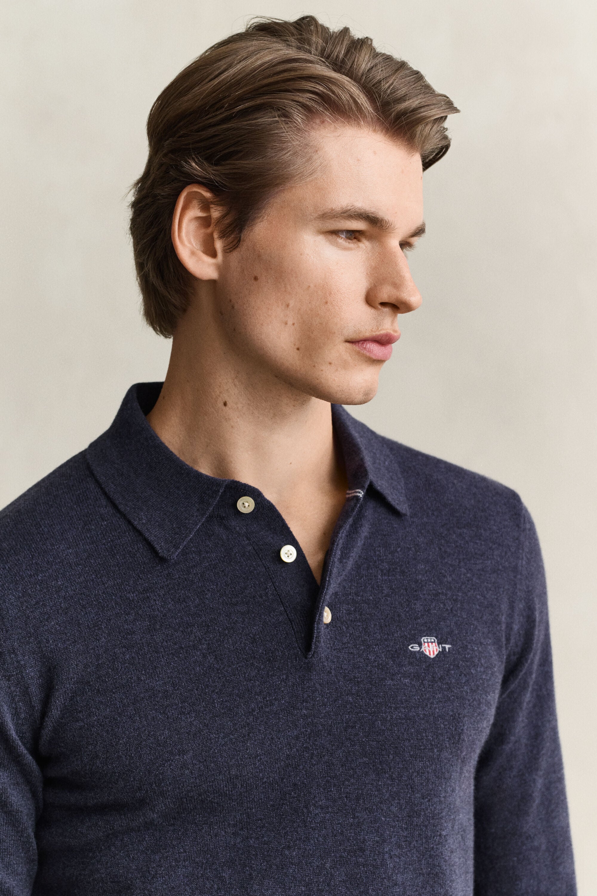 Camisola de malha tipo polo em lã extrafina
