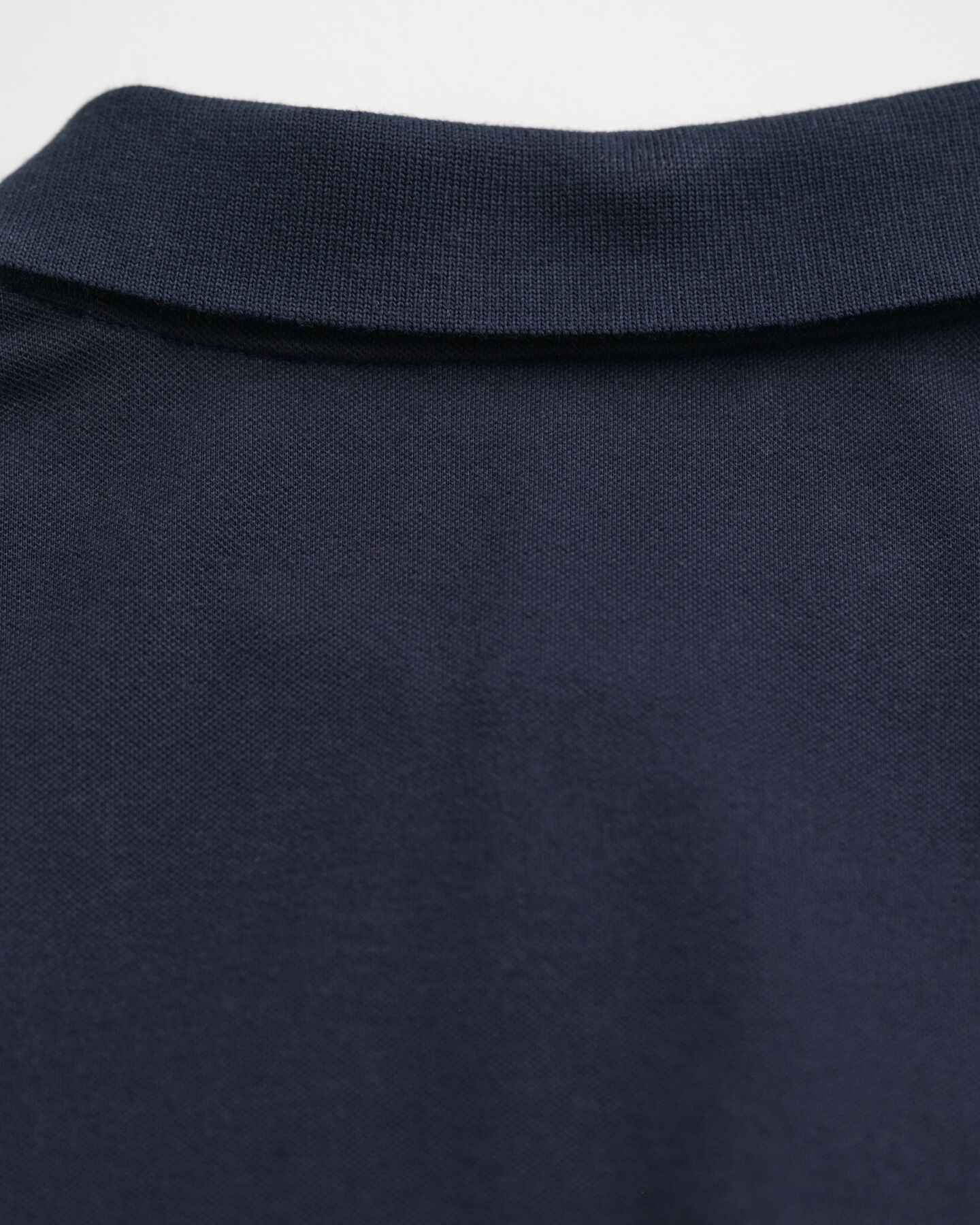 Rugger em algodão piqué contrastante