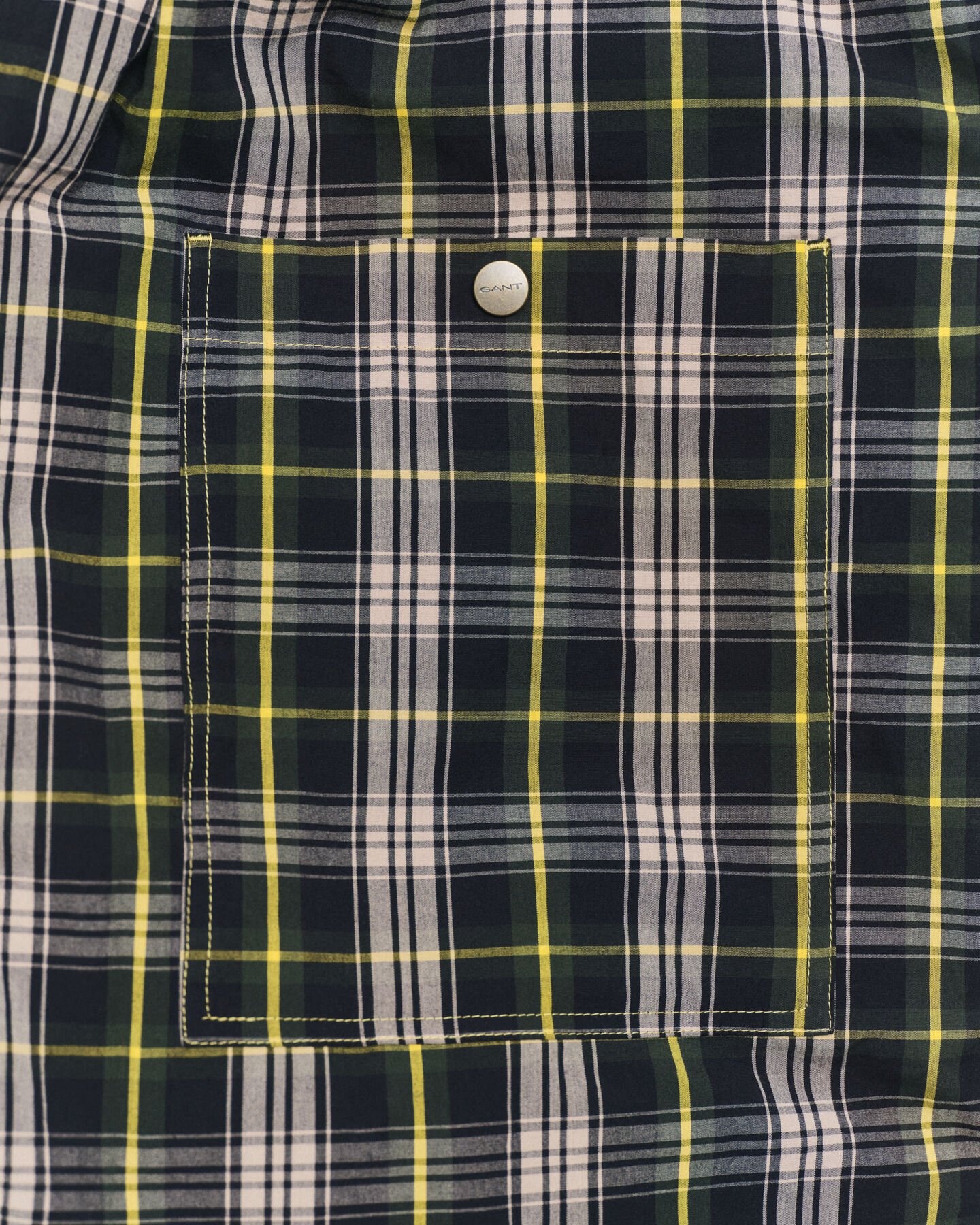 Casaco rústico com acabamento encerado