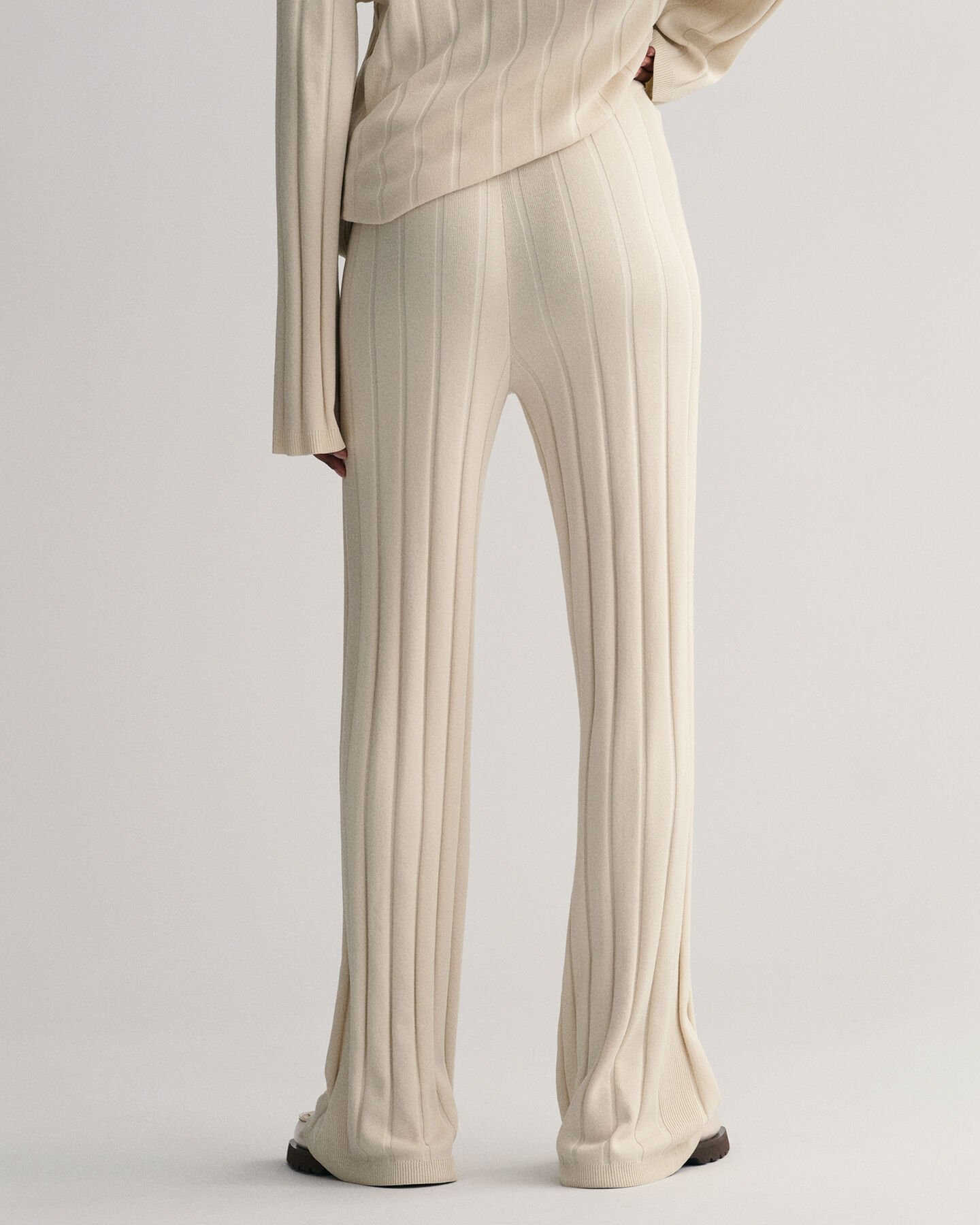 Calças em malha canelada