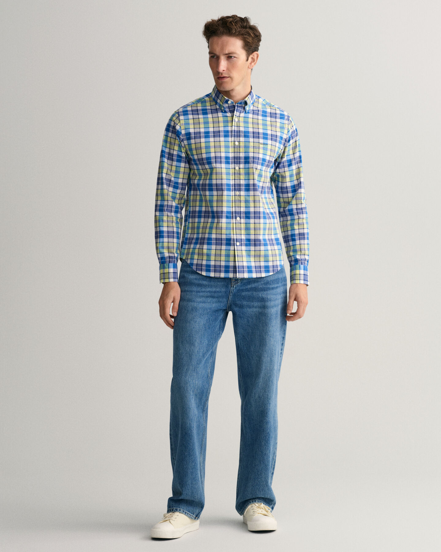 Camisa com padrão de xadrez colorido corte normal