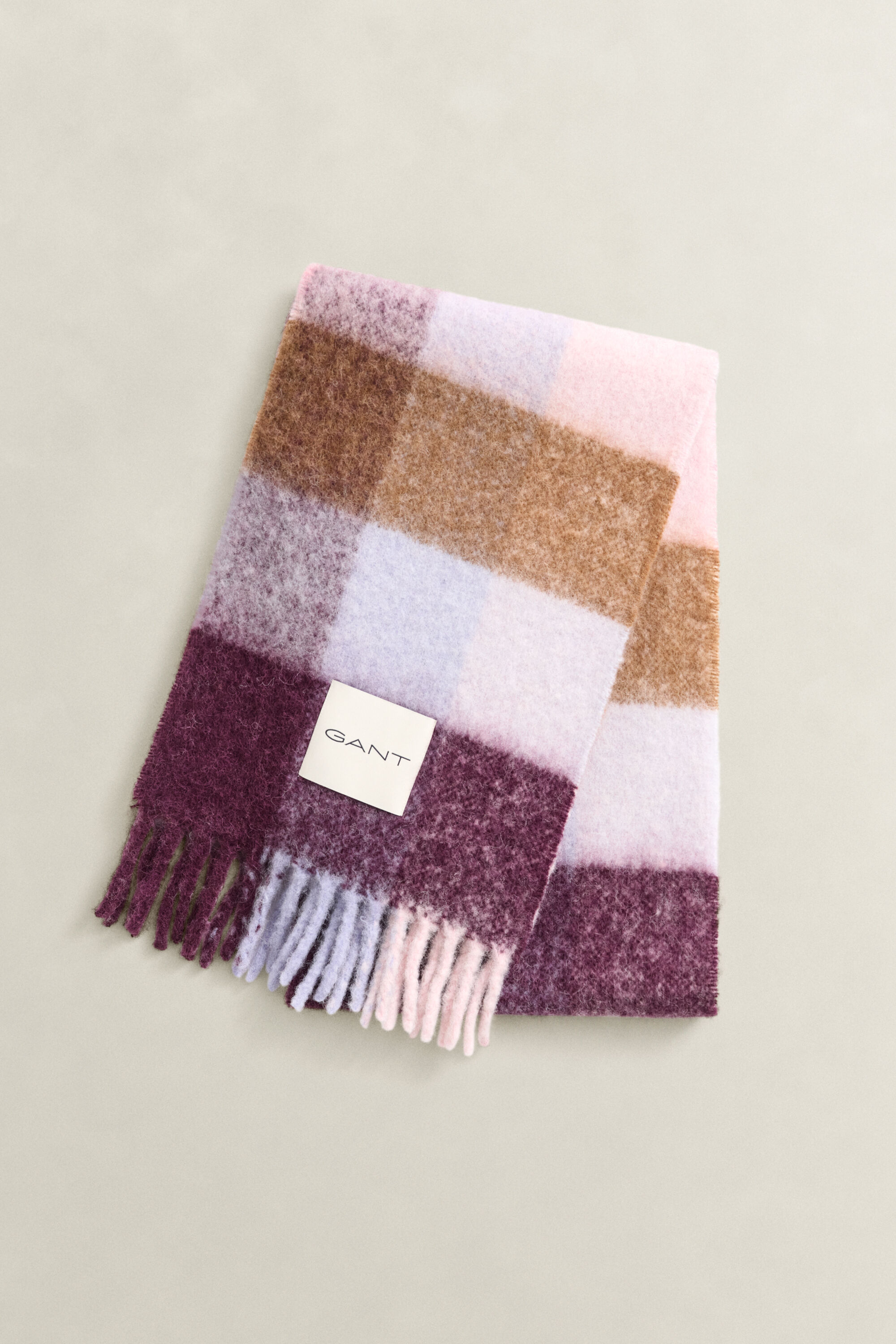 Cachecol em lã de alpaca com padrão de xadrez