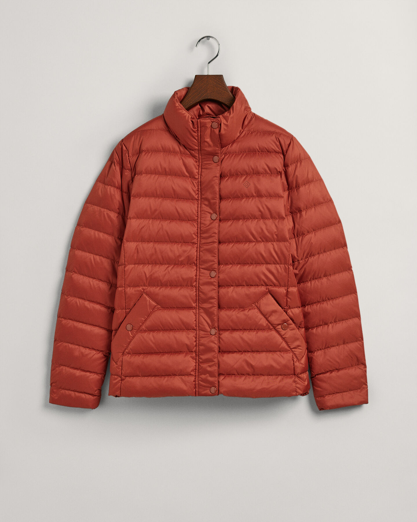 Blus&atilde;o de penas leve