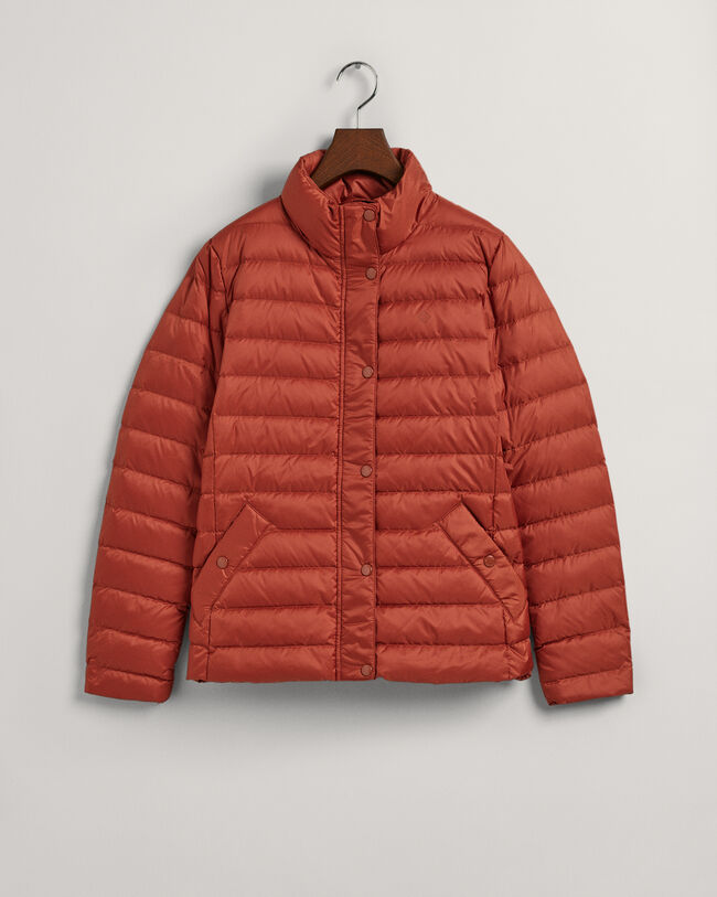 Blus&atilde;o de penas leve