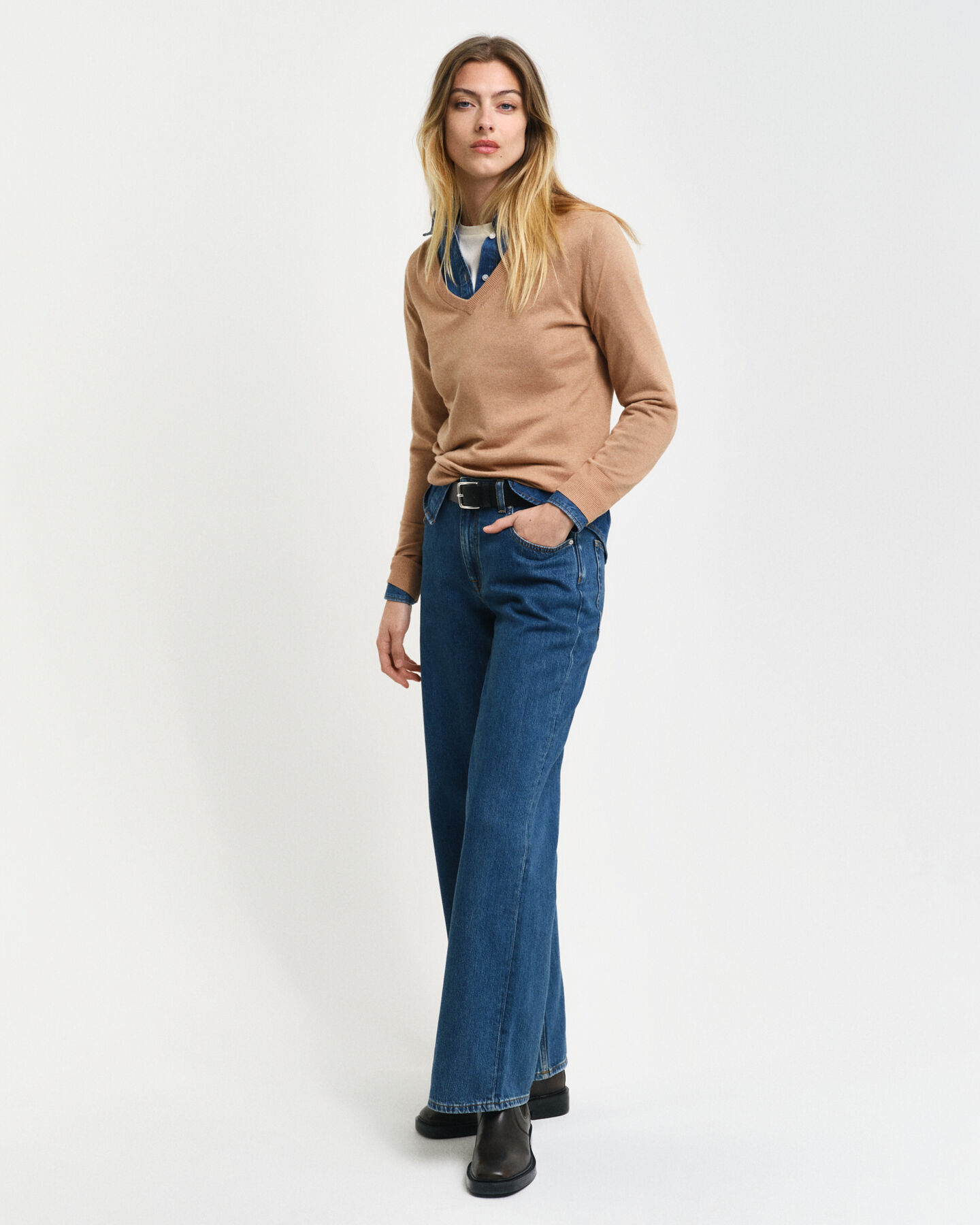 Sweatshirt com decote em V em malha fina