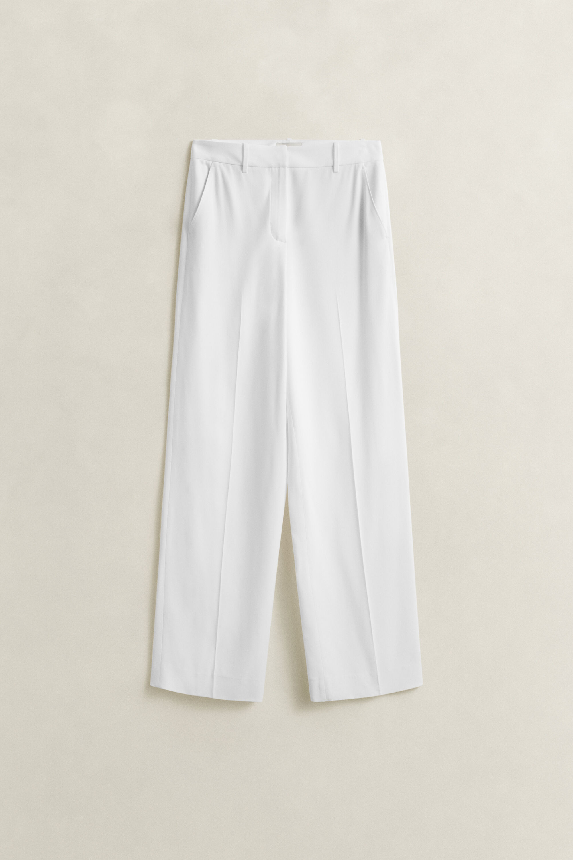 Calças formais em tecido crepe