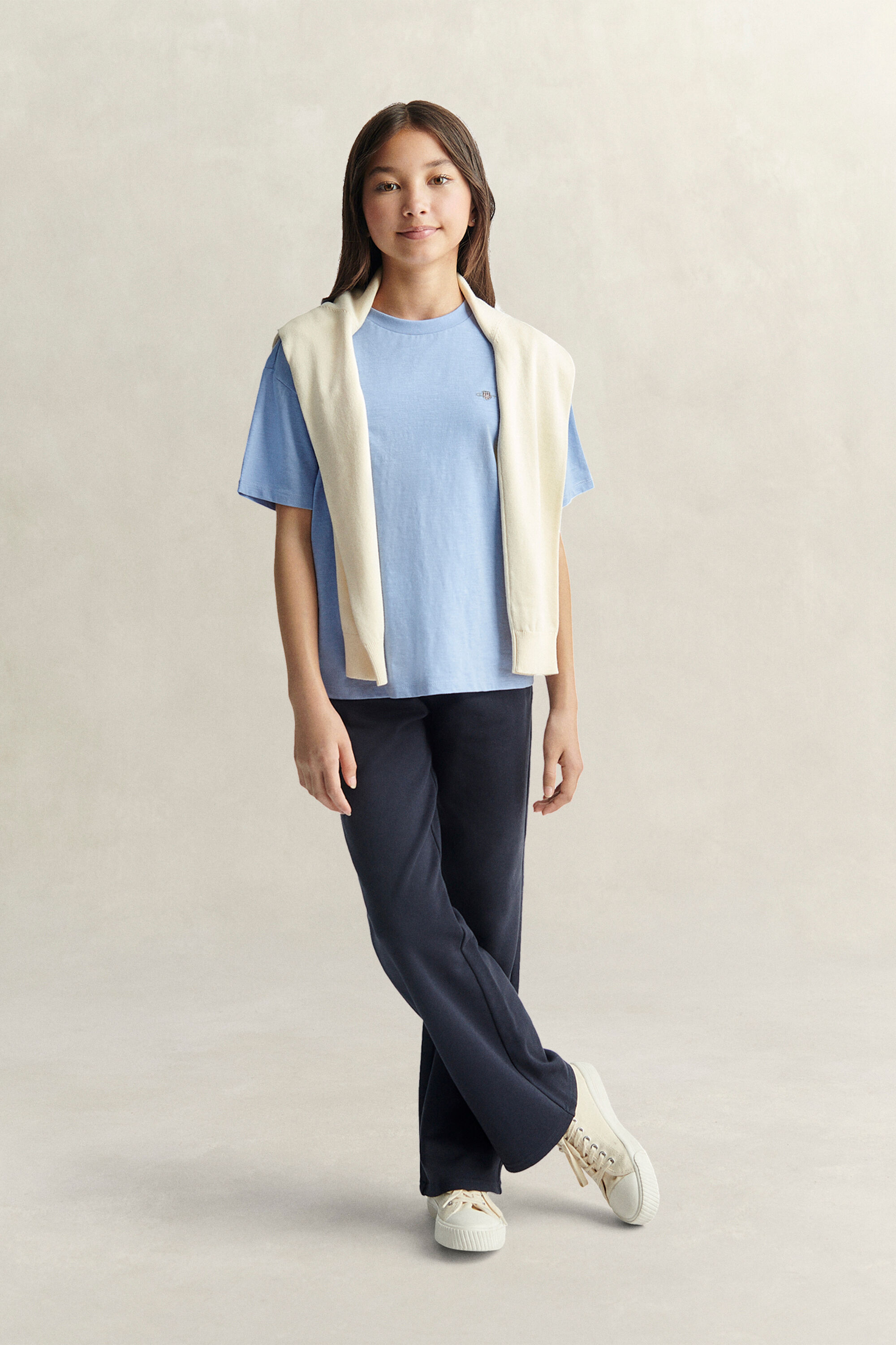 T-shirt Shield Teen Girls