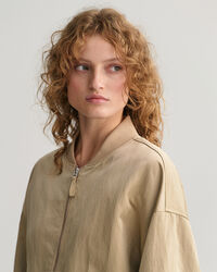 Blus&atilde;o bomber em cetim