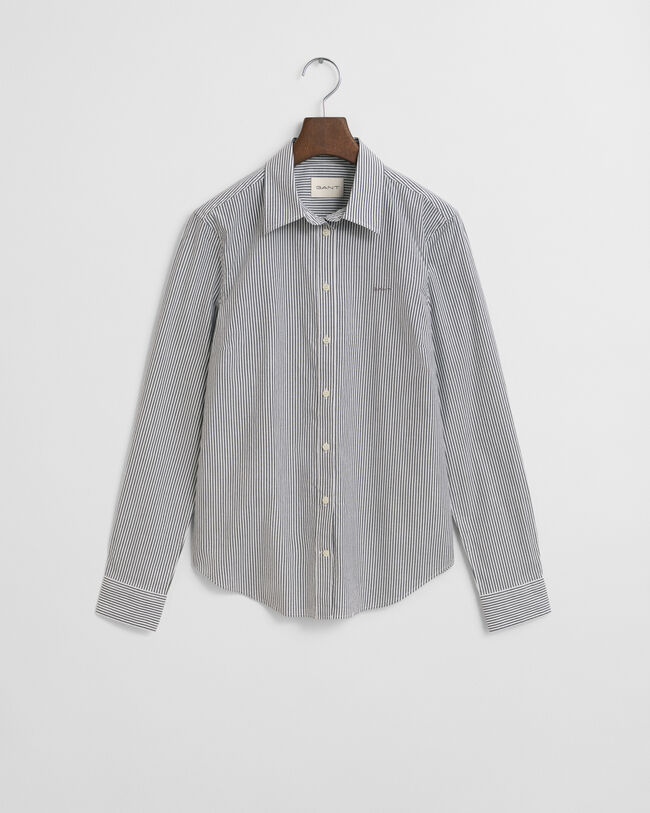 Camisa em popelina às riscas slim fit