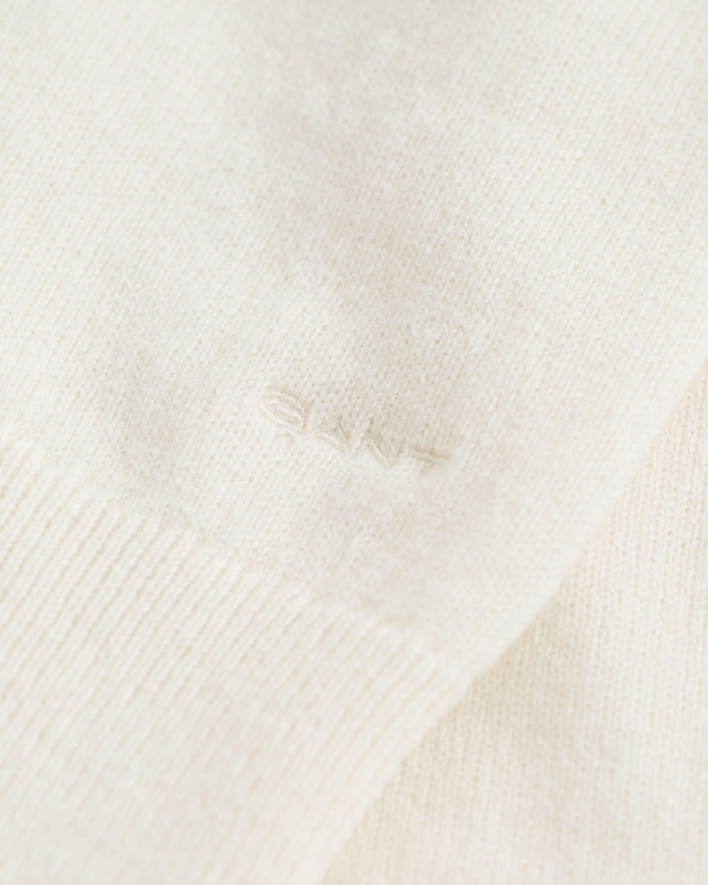 Casaco de malha em lã extrafina