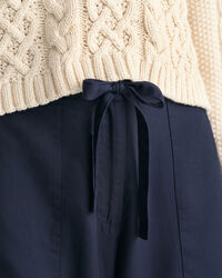 Calças com atilhos na cintura relaxed fit