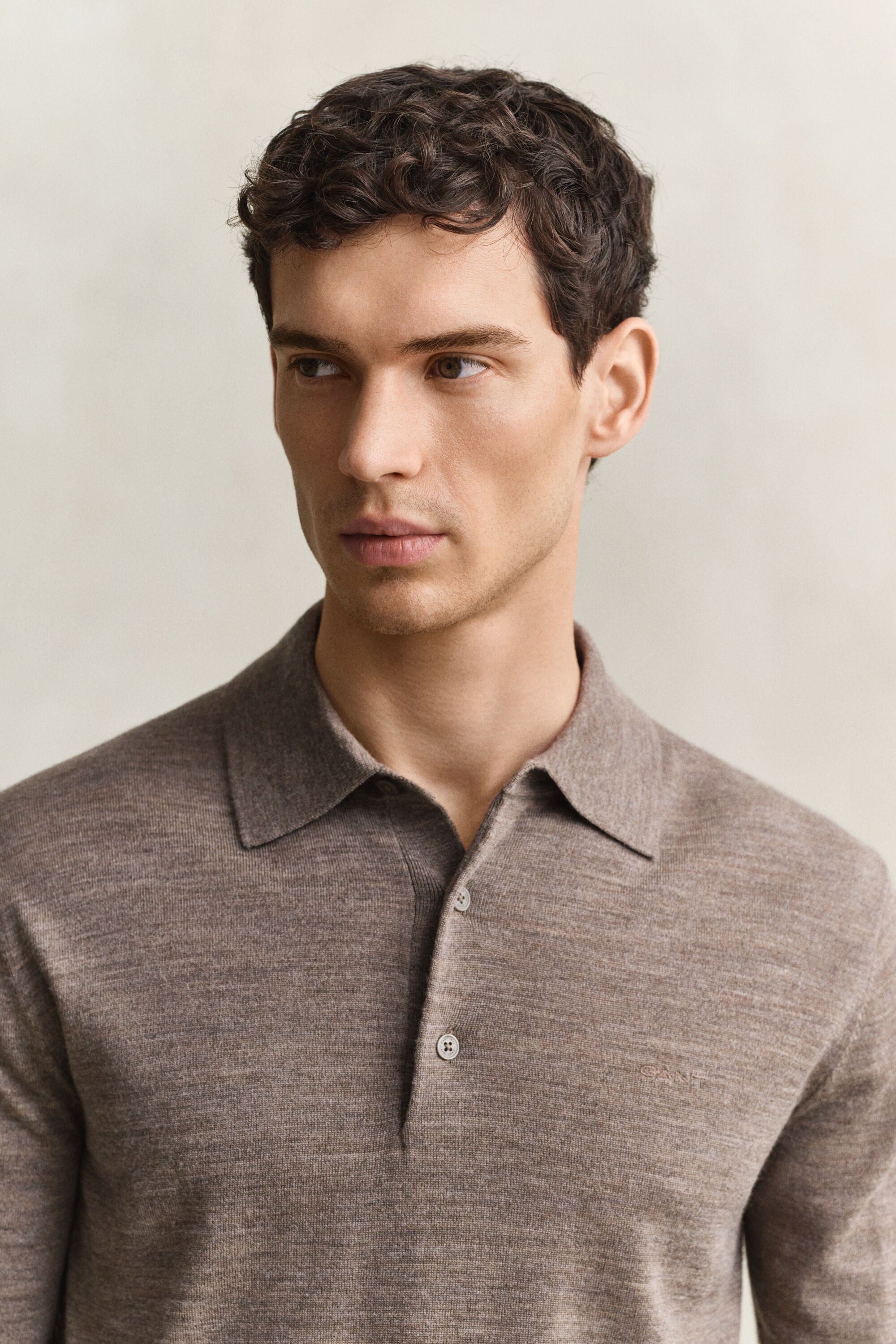 Camisola de malha estilo polo em lã de merino extrafina