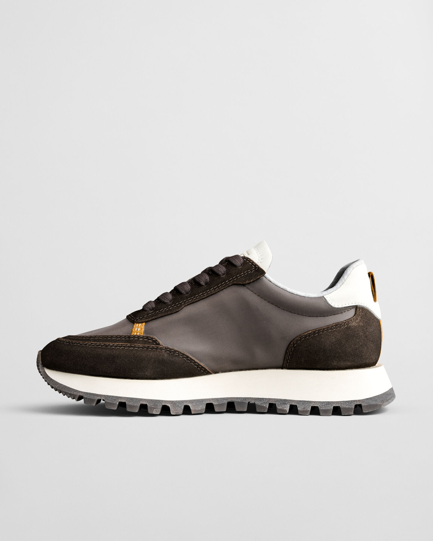 T&eacute;nis em camur&ccedil;a e nylon Caffay