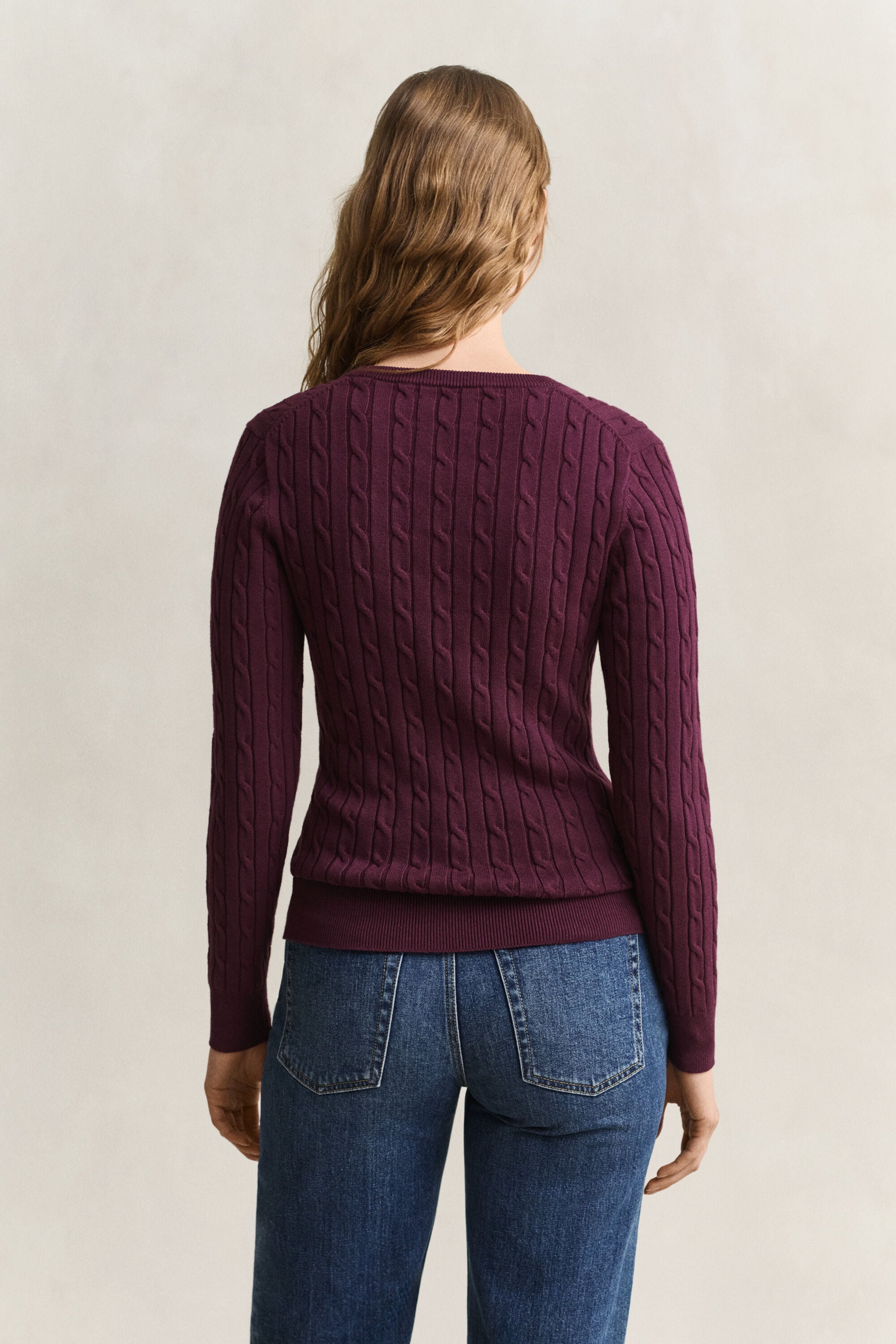 Camisola de malha entrançada com decote em V em algodão com elastano