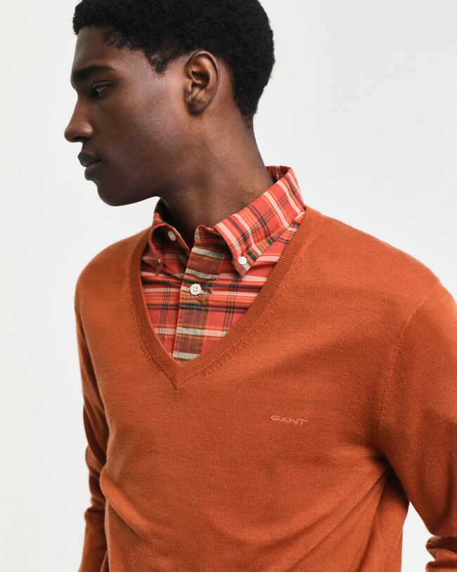 Pullover com decote em V em lã de merino extrafina