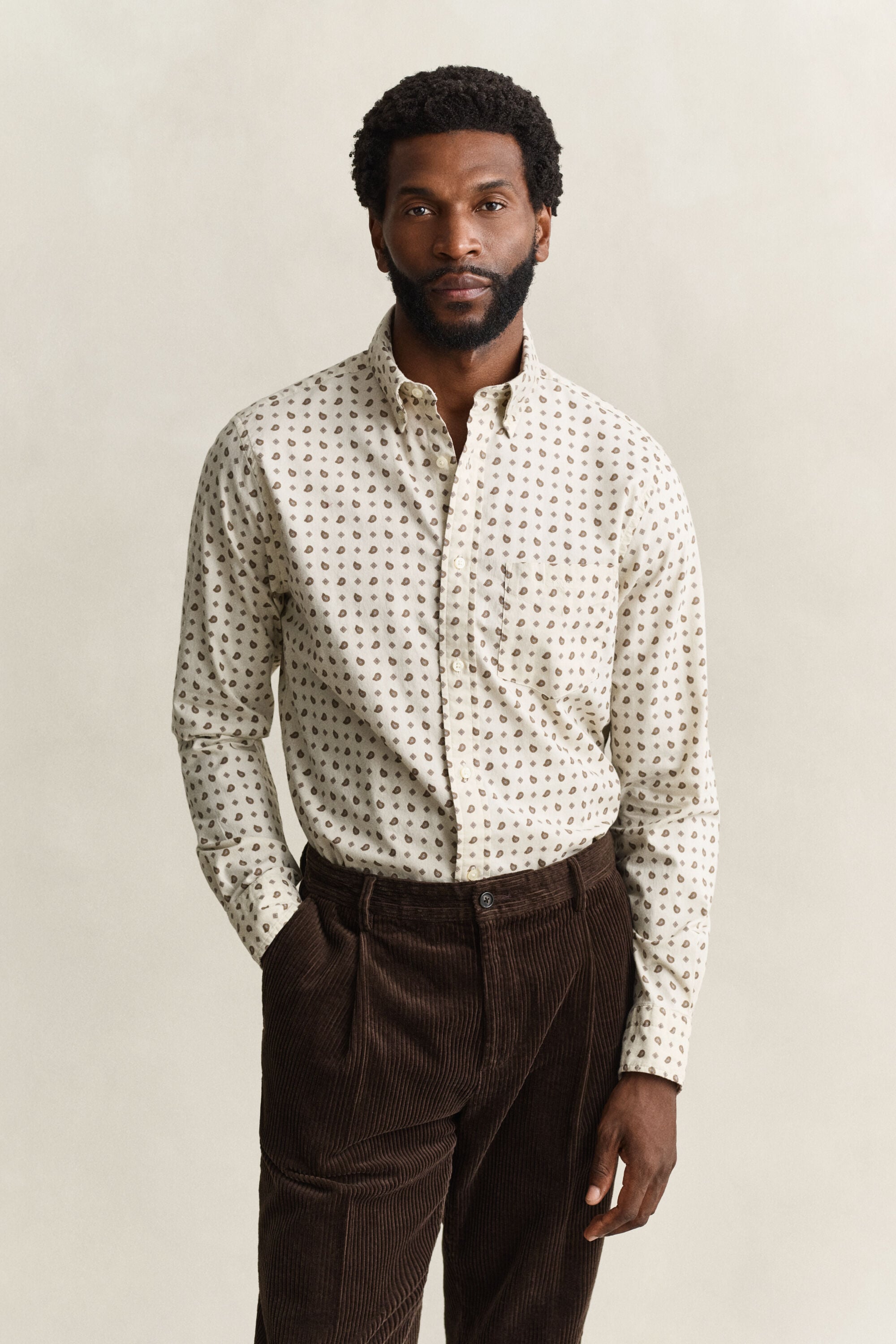 Camisa de sarja com padrão Paisley