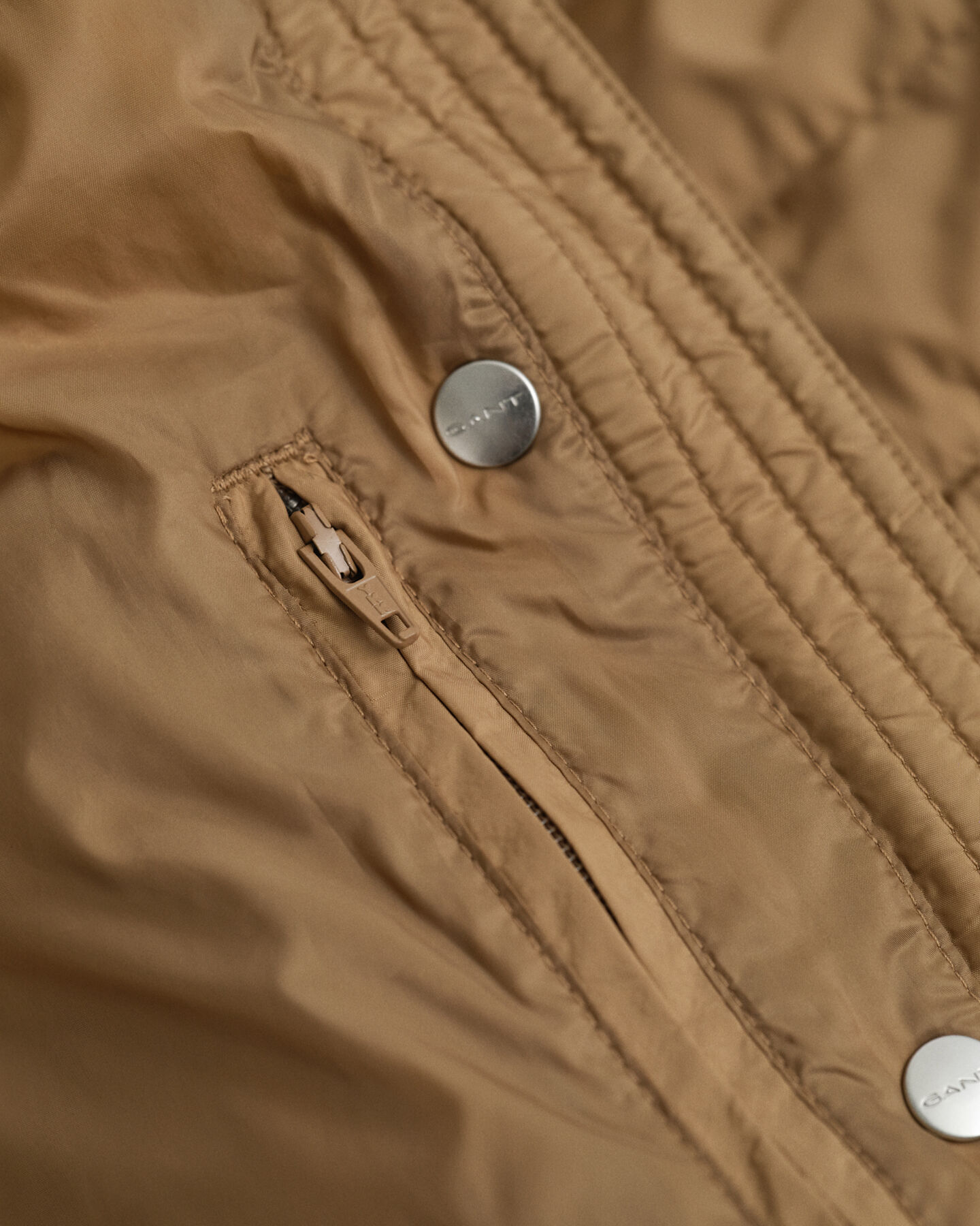 Blusão de penas leve