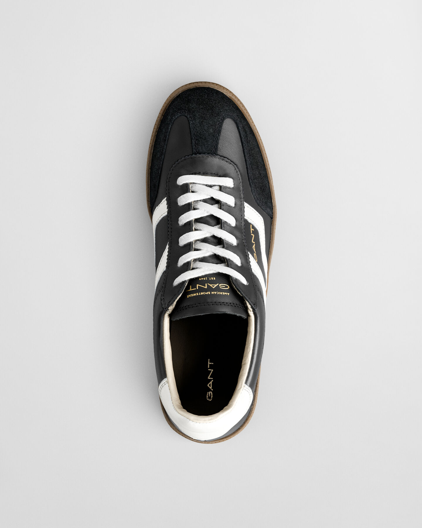 T&eacute;nis em pele Cuzima