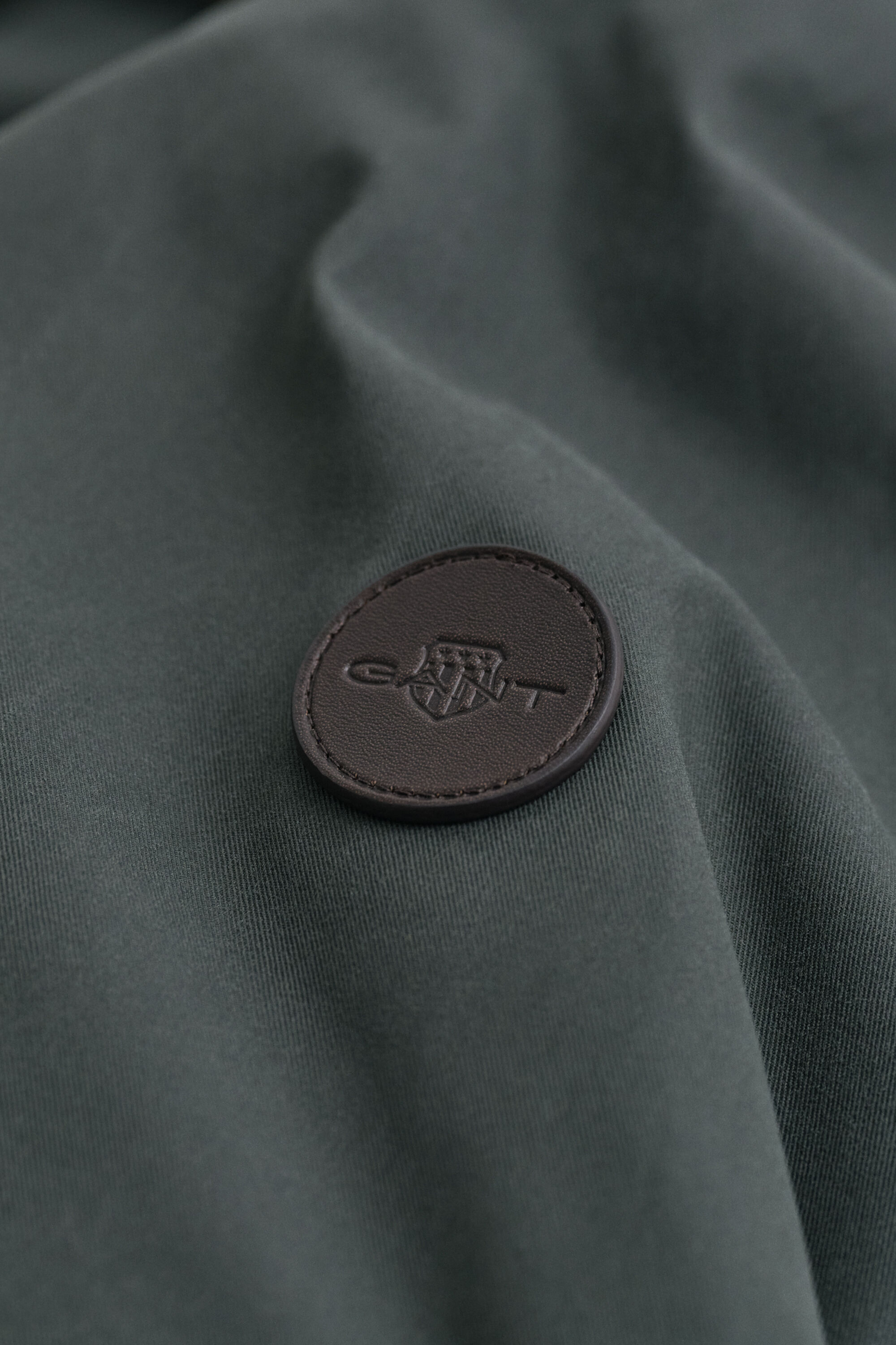 Casaco rústico com acabamento encerado