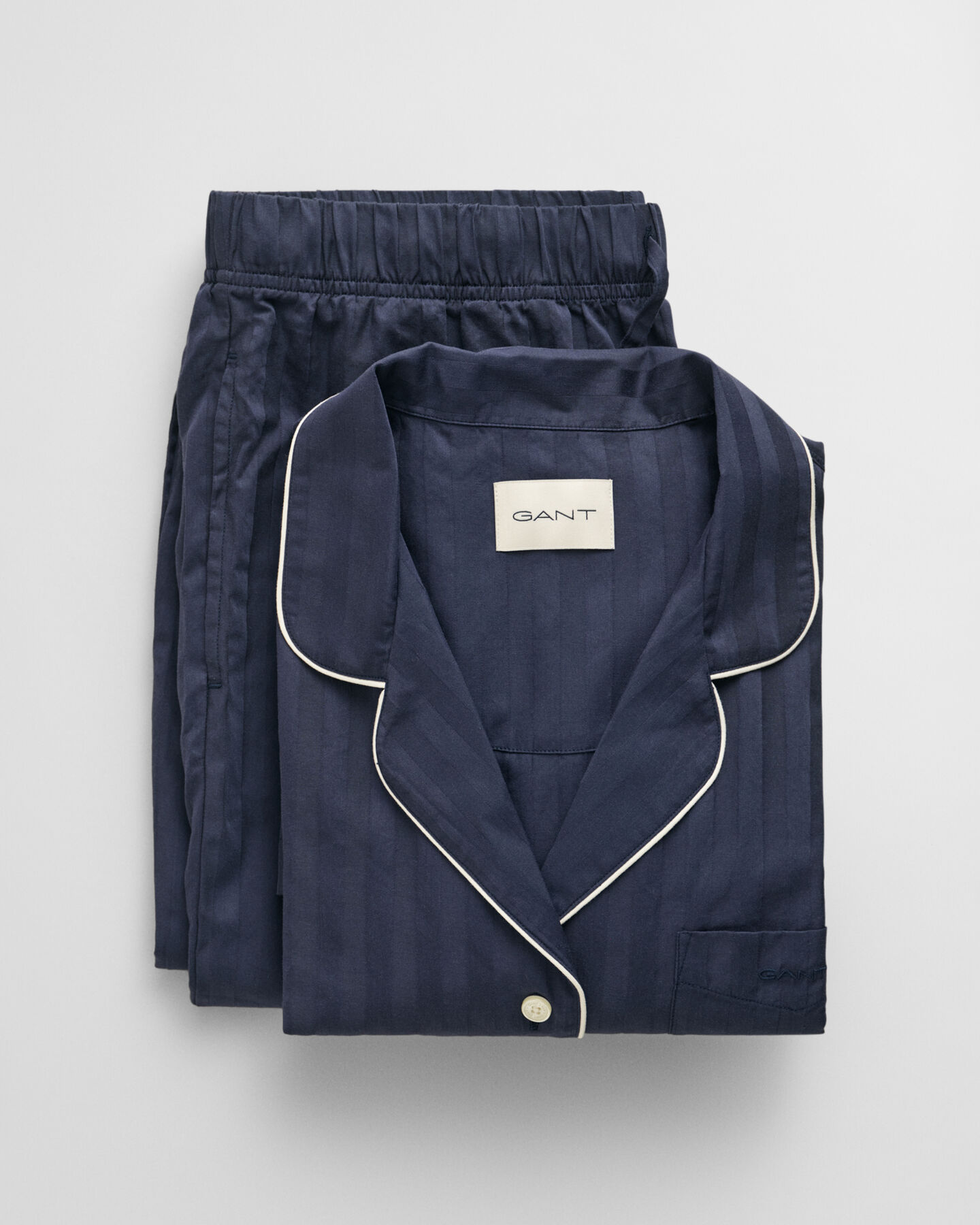 Caixa de presente com pijama