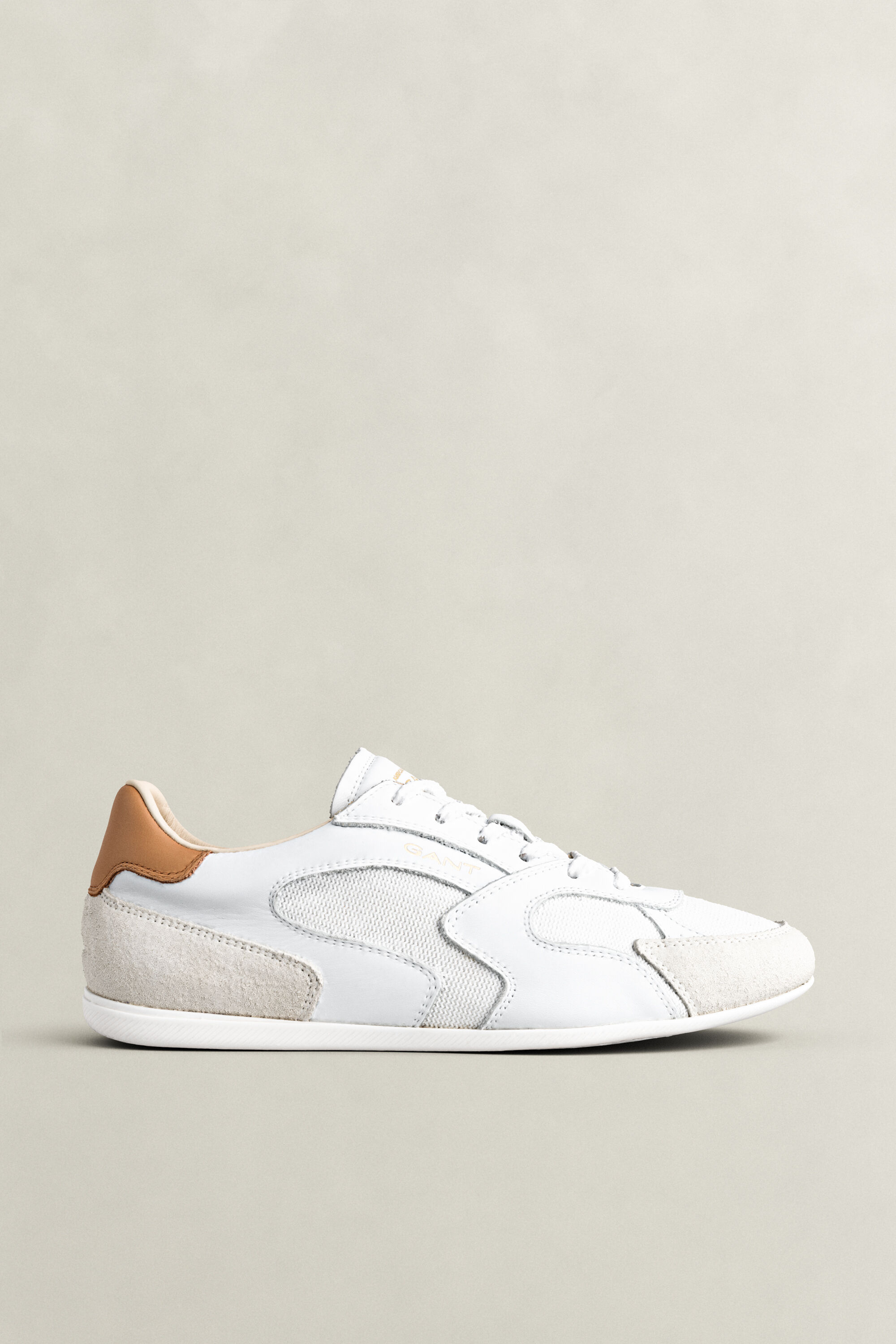 Ténis em camurça e pele Sherly