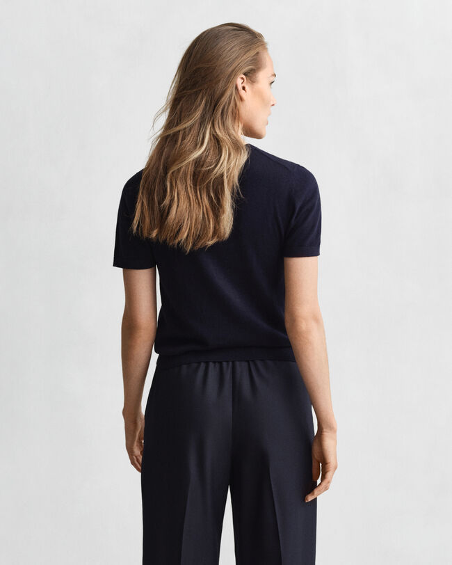 Camisola de malha leve com decote redondo e manga curta