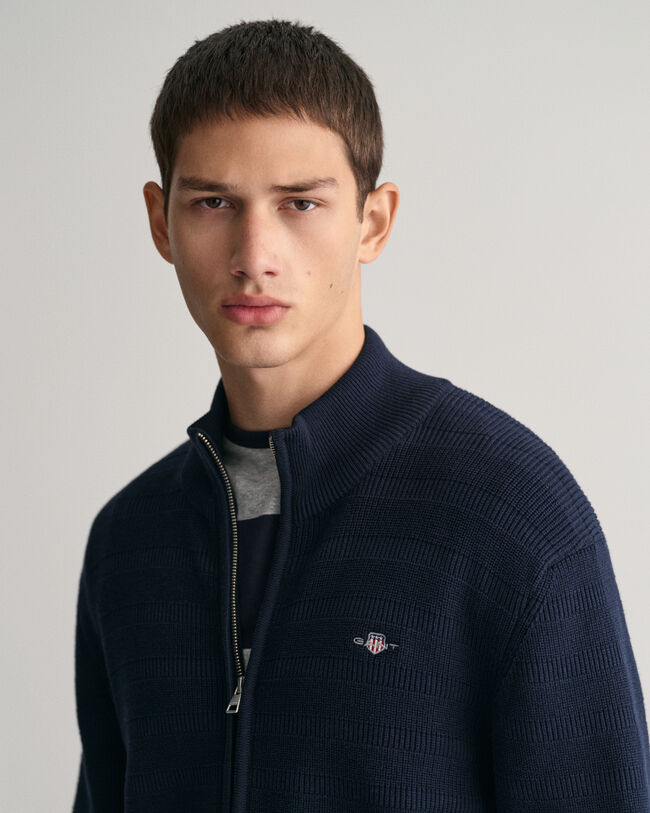 Casaco de malha com fecho de correr em algodão texturizado às riscas