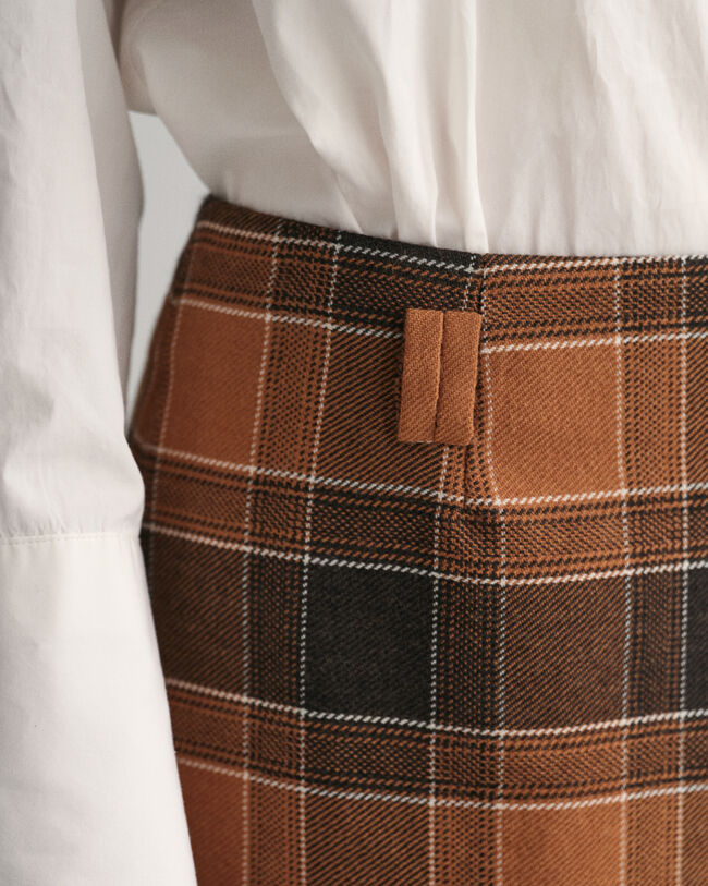 Minissaia em lã com padrão axadrezado