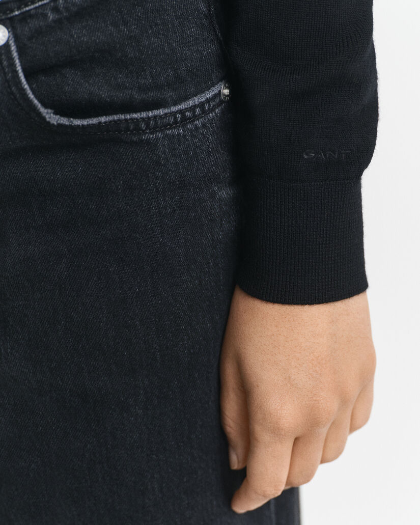 Pullover com decote em V em lã de merino extrafina