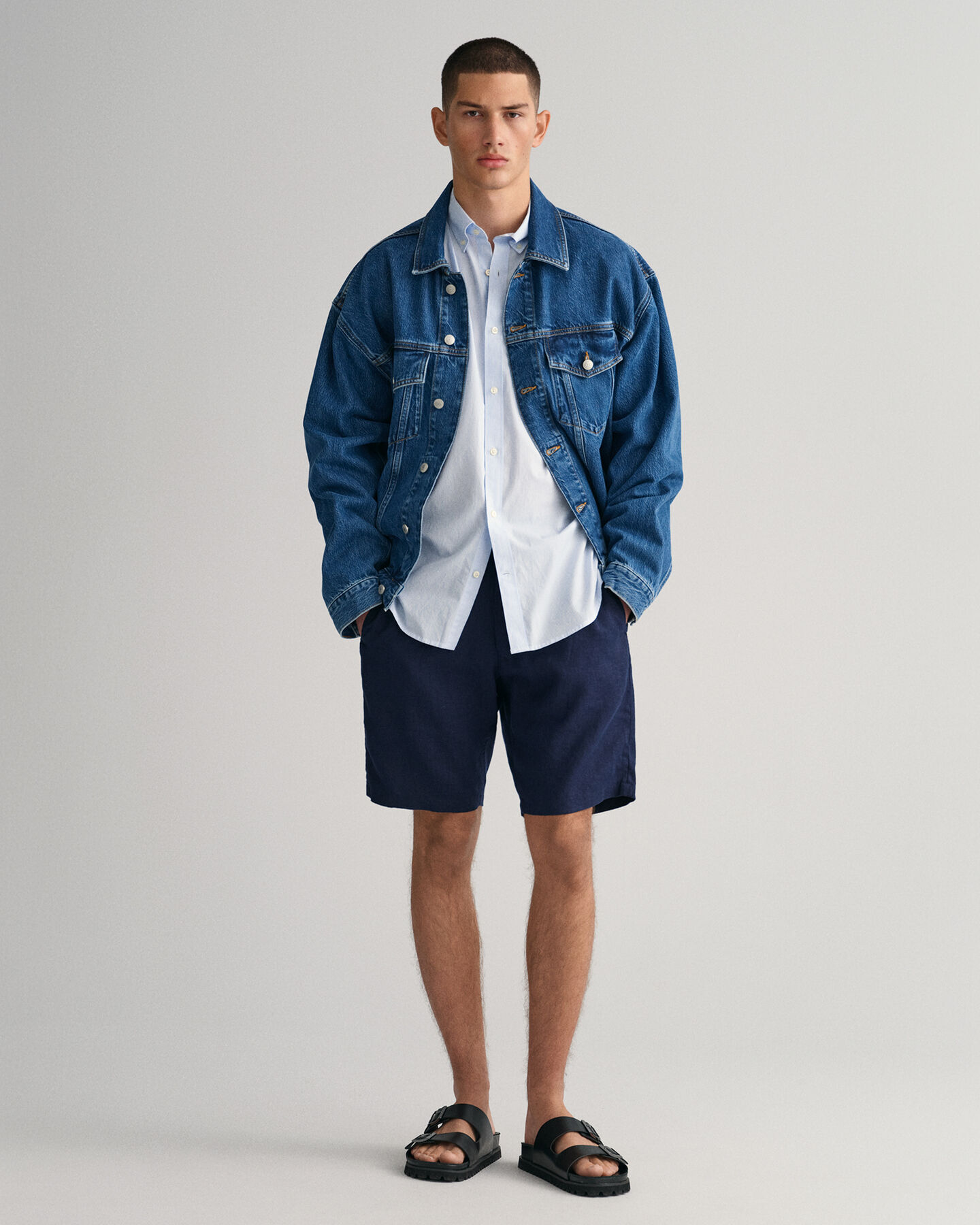 Calções com cordão de linho relaxed fit