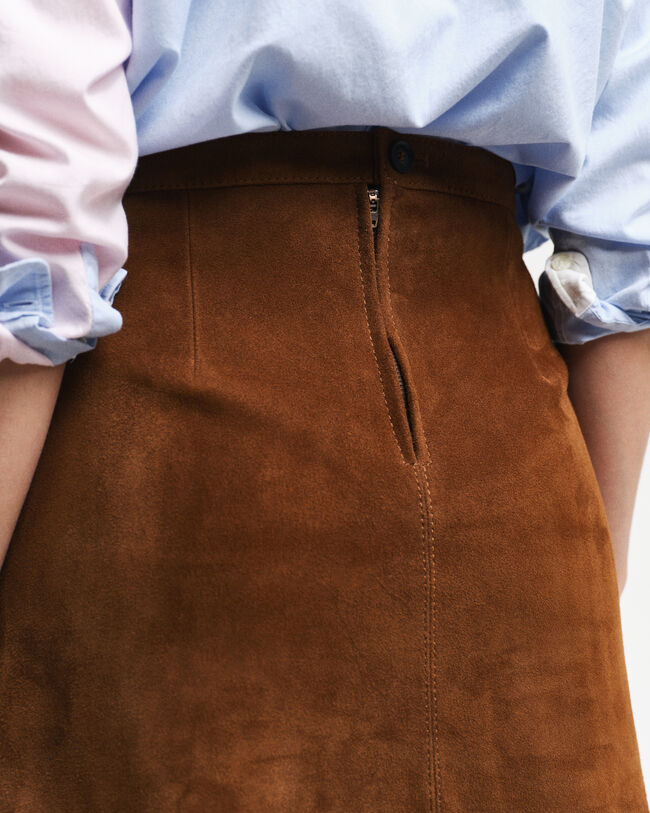 Saia em pele de camurça