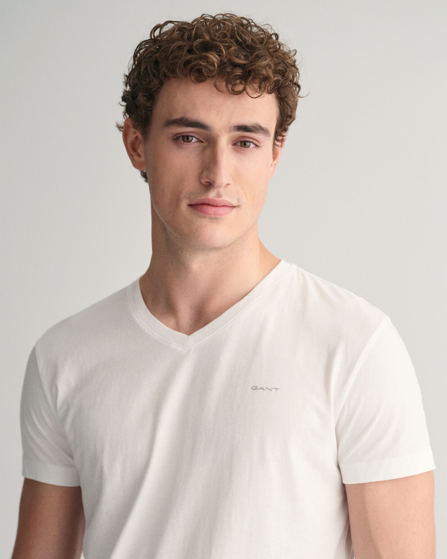 Pack de duas t-shirts com decote em V