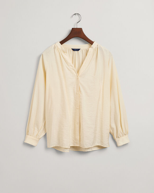 Blusa com gola estilo mao