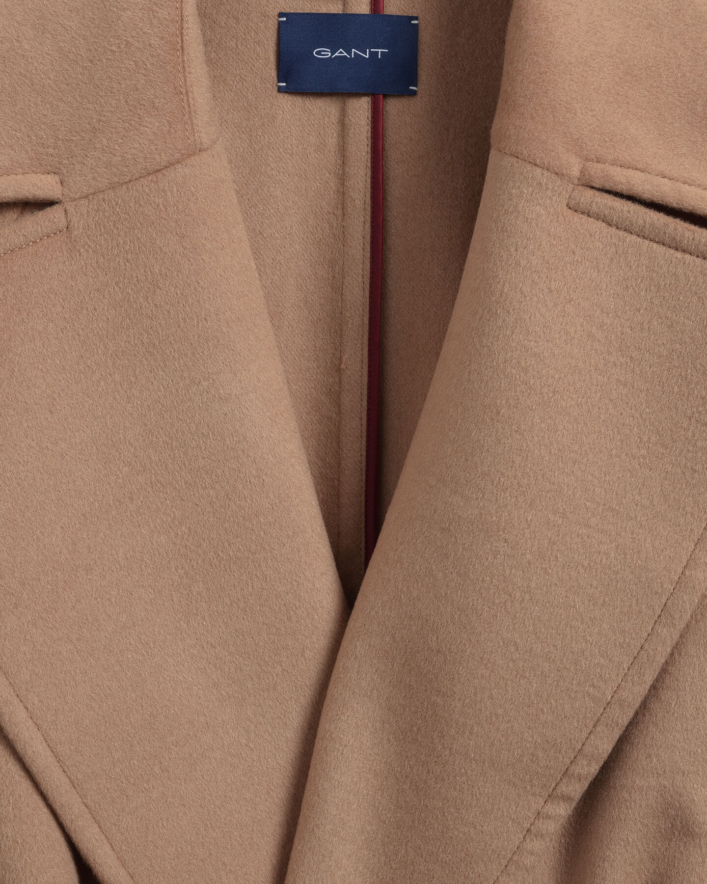 Sobretudo com cinto em mistura de lã