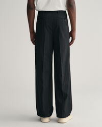 Calças de fato com padrão Pinstripe e pregas