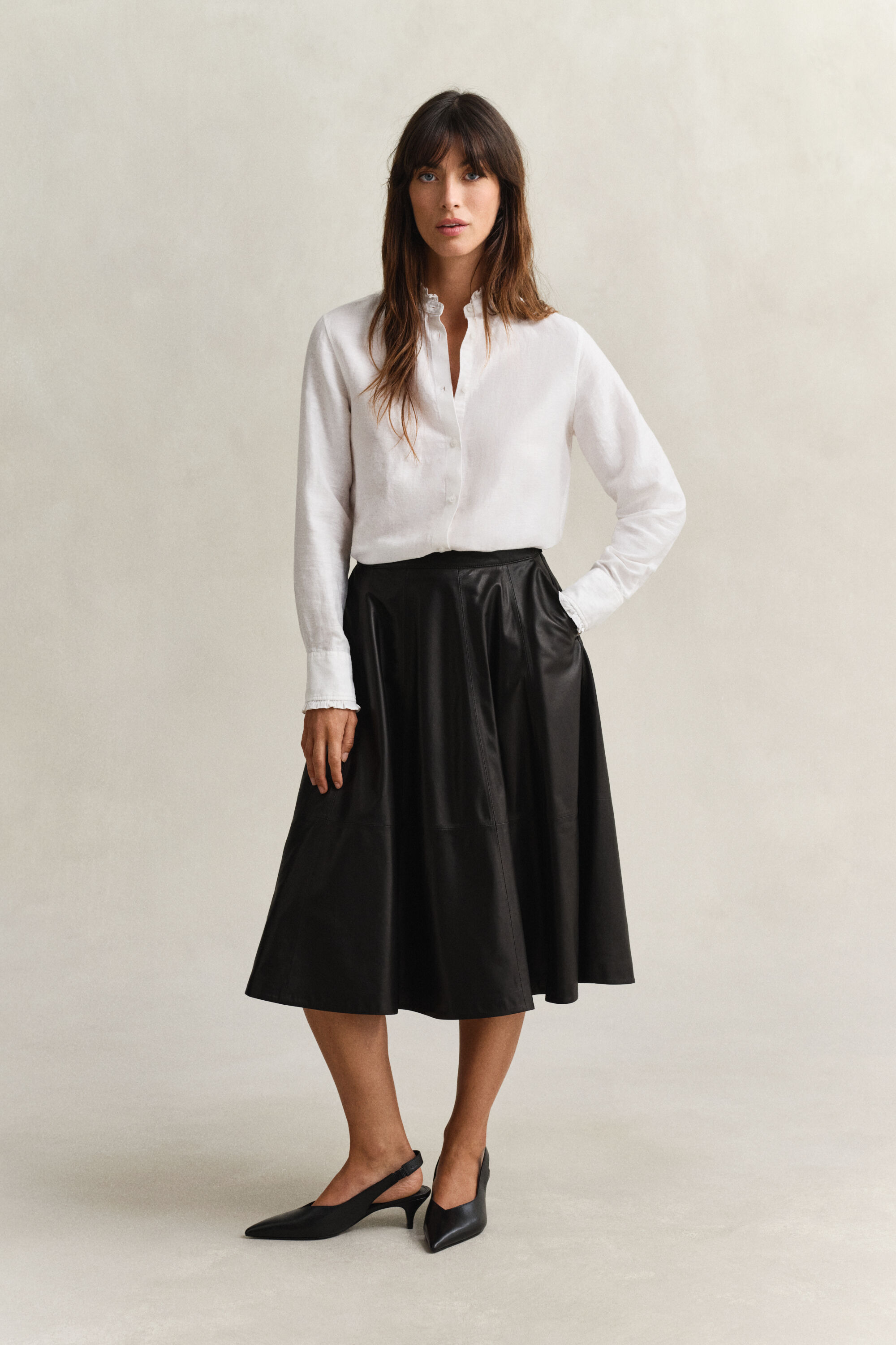 Blusa em mistura de linho com folhos