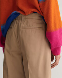 Calças chino corte loose