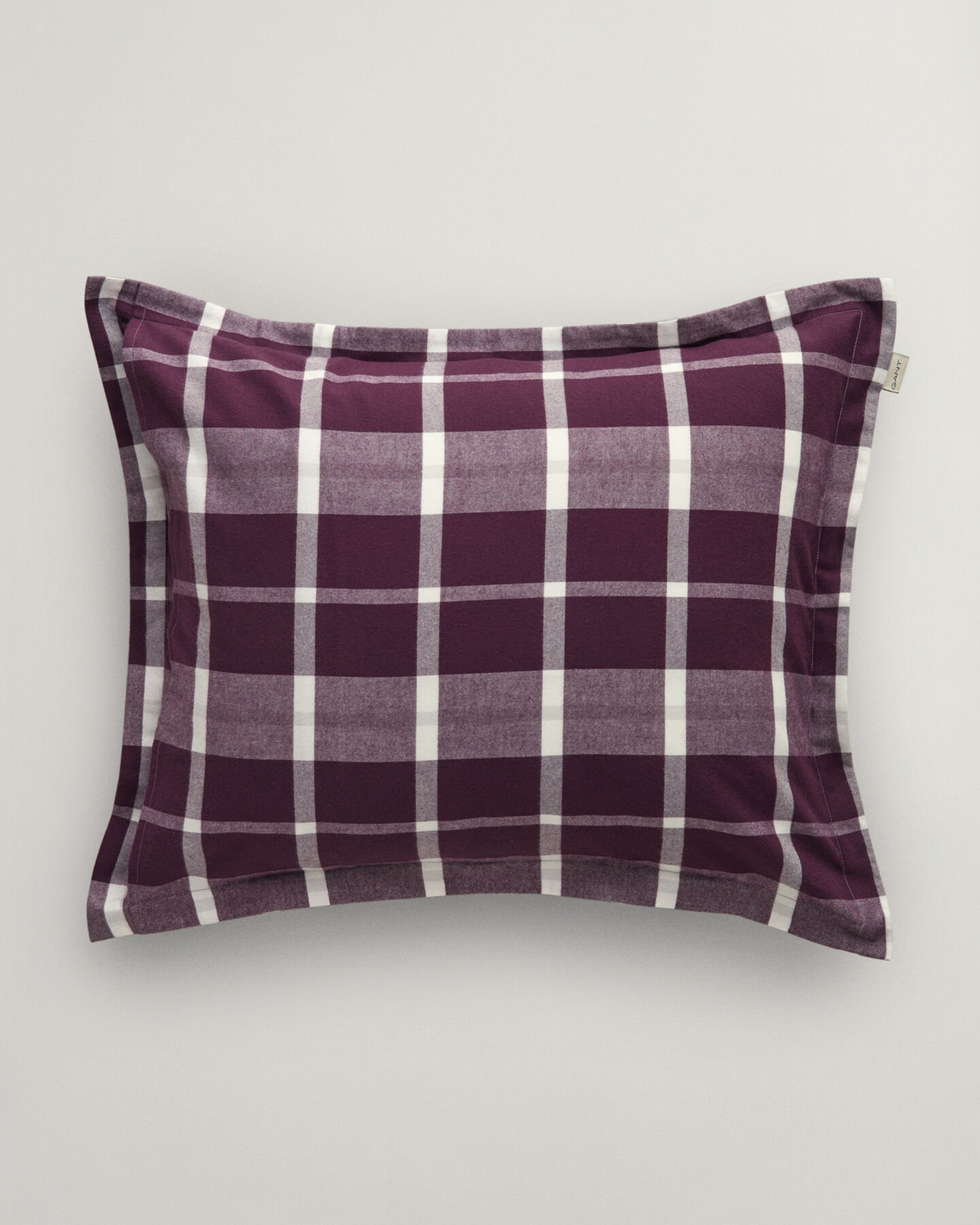 Fronha em flanela com padr&atilde;o de xadrez