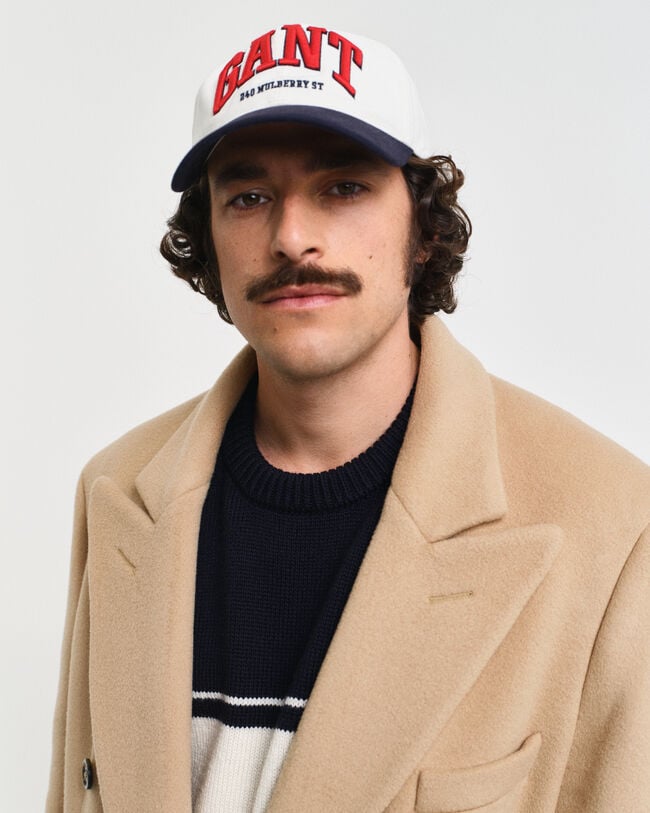 Sobretudo em lã com frente de trespasse