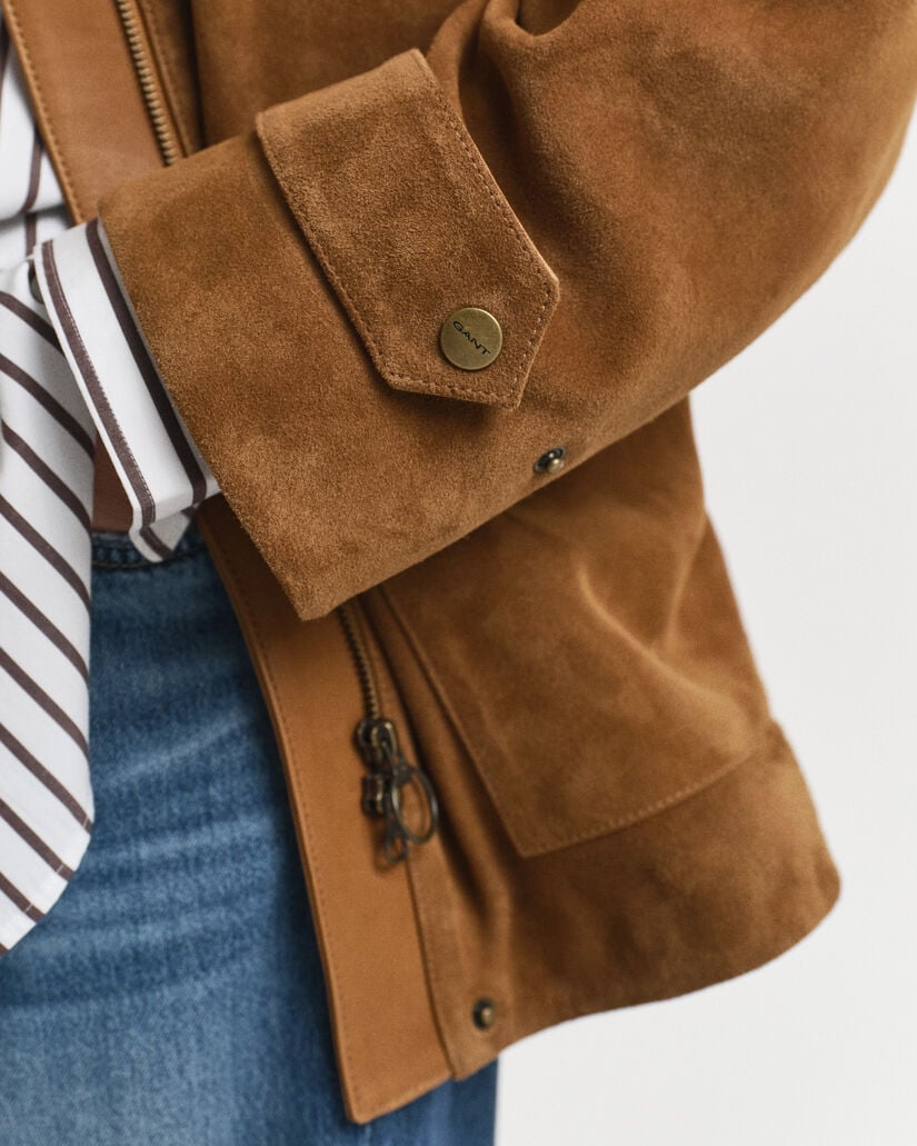 Casaco rústico em camurça