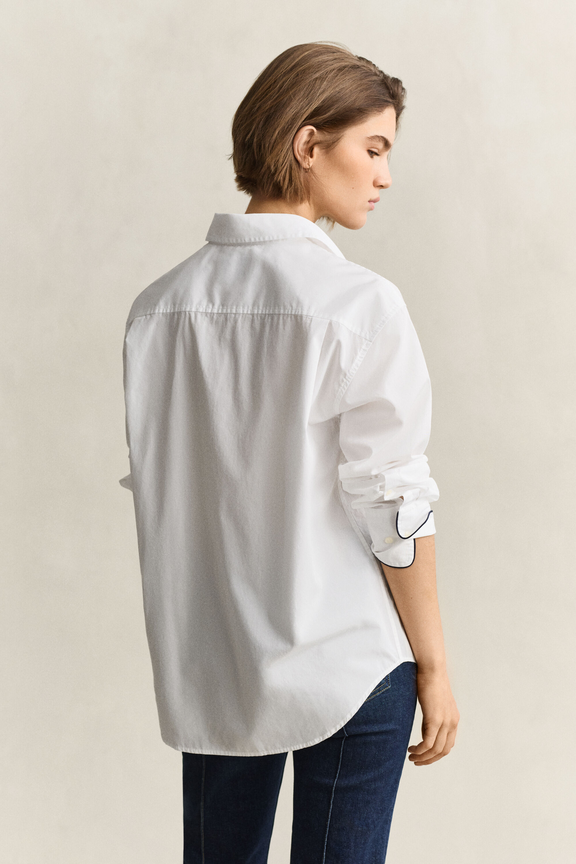 Camisa com detalhes com debrum