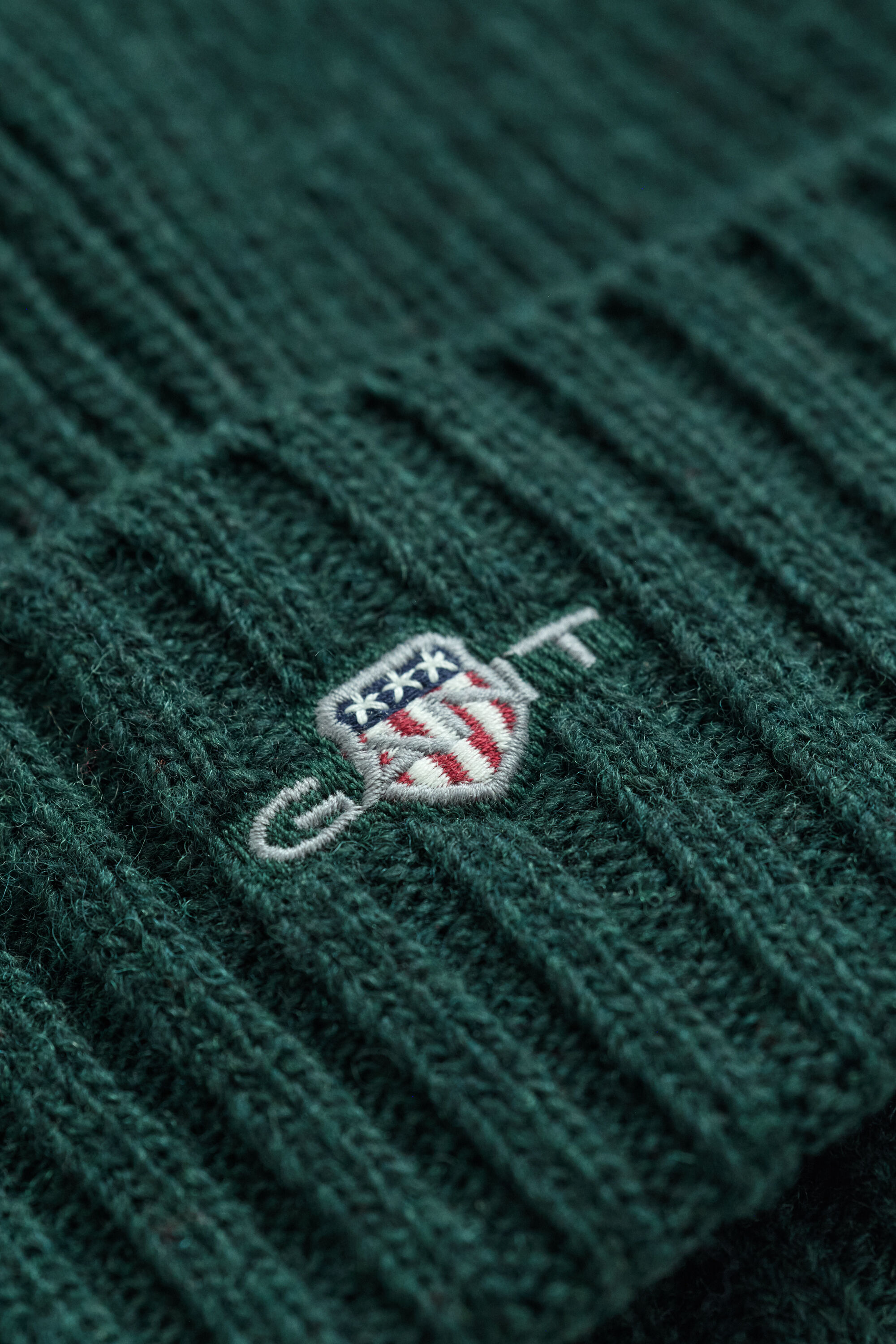 Gorro em lã Shield