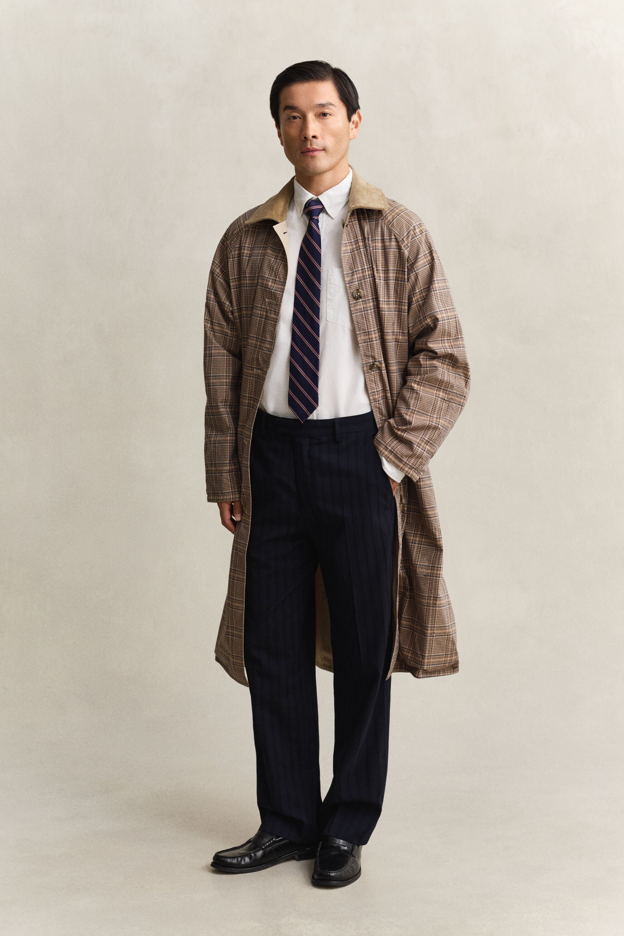 Sobretudo leve reversível